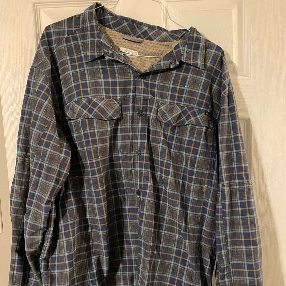 Men’s Columbia Fishing Shirt / Hiking Shirt